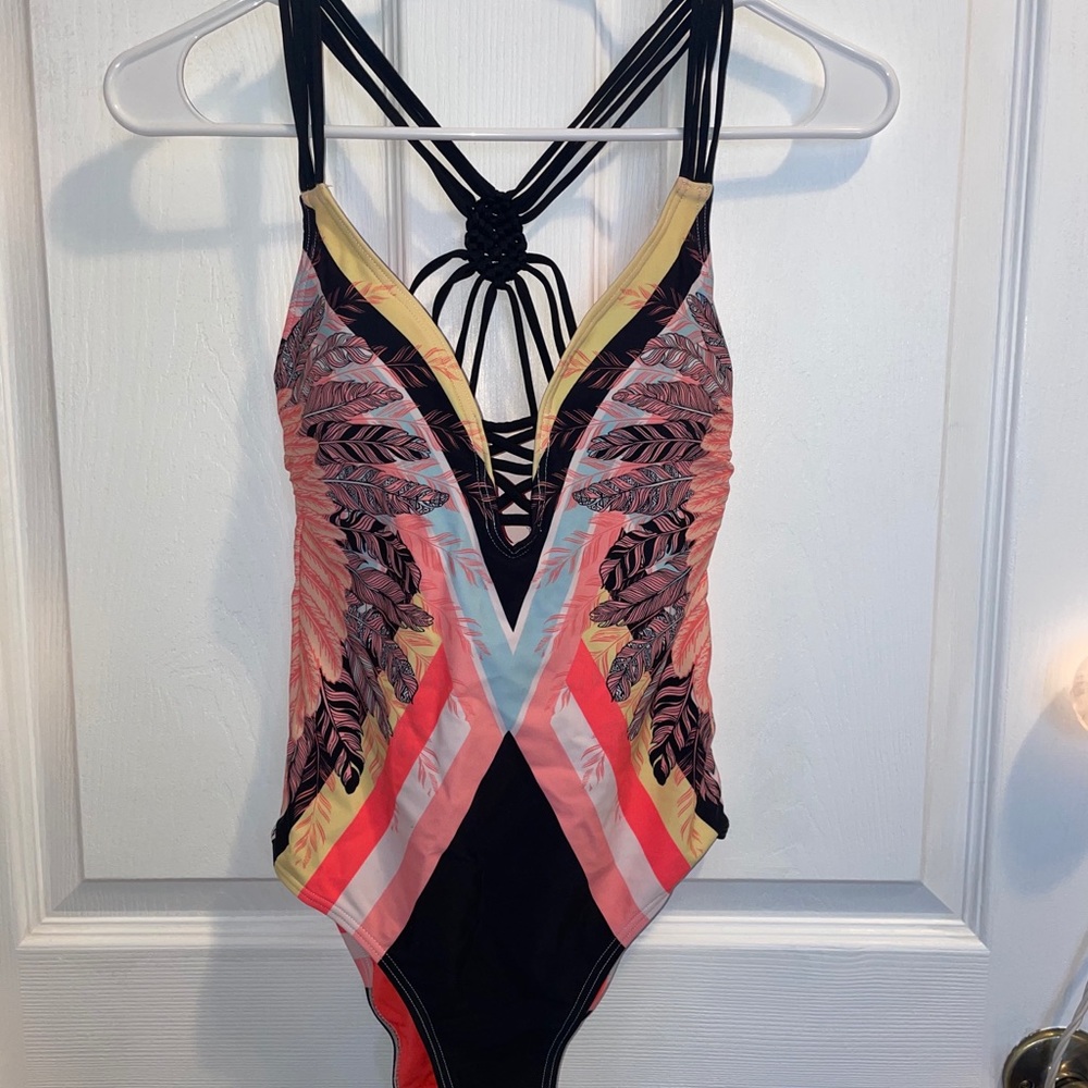 Full piece swimsuit